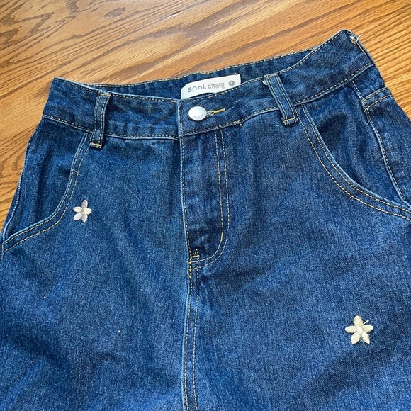 Strawberry jeans (Nothinbasichere) - Picture 2 of 2